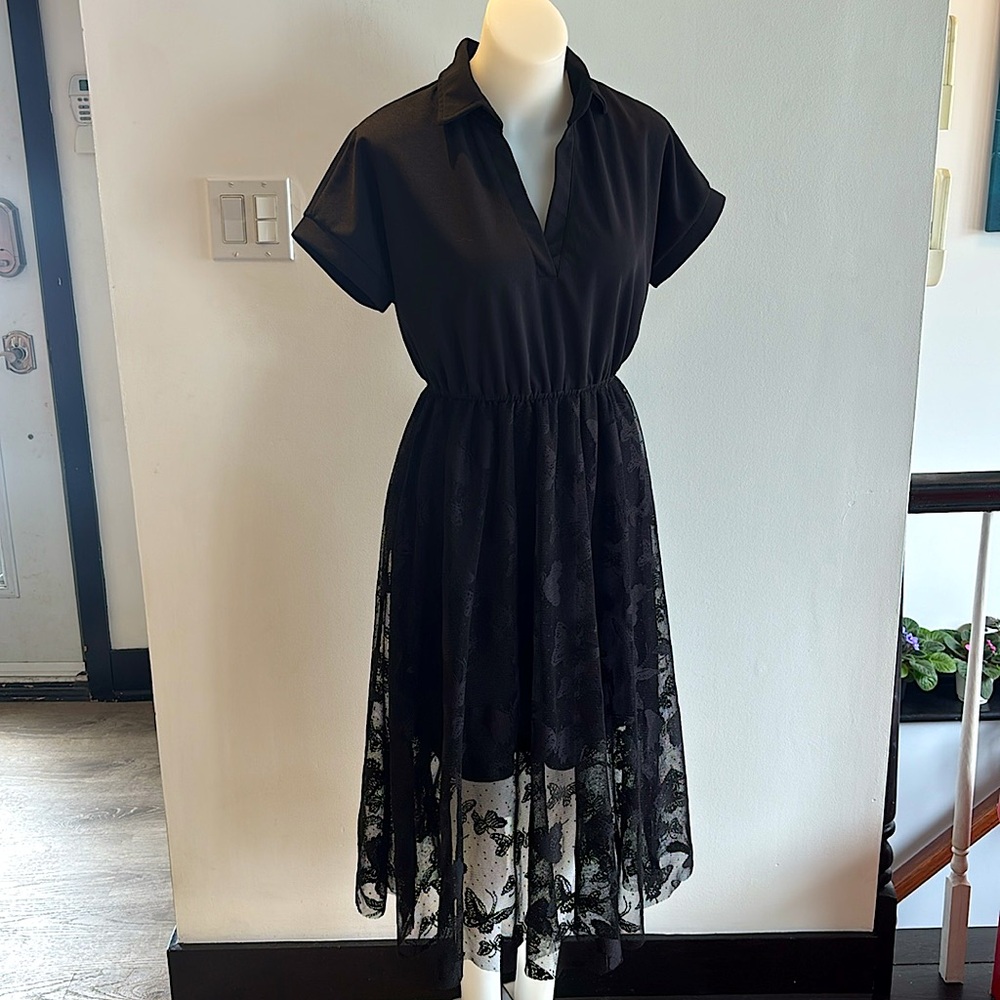 Chic Collared Butterfly Lace Flowing Dress